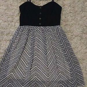 Cute black and white  home coming/prom dress